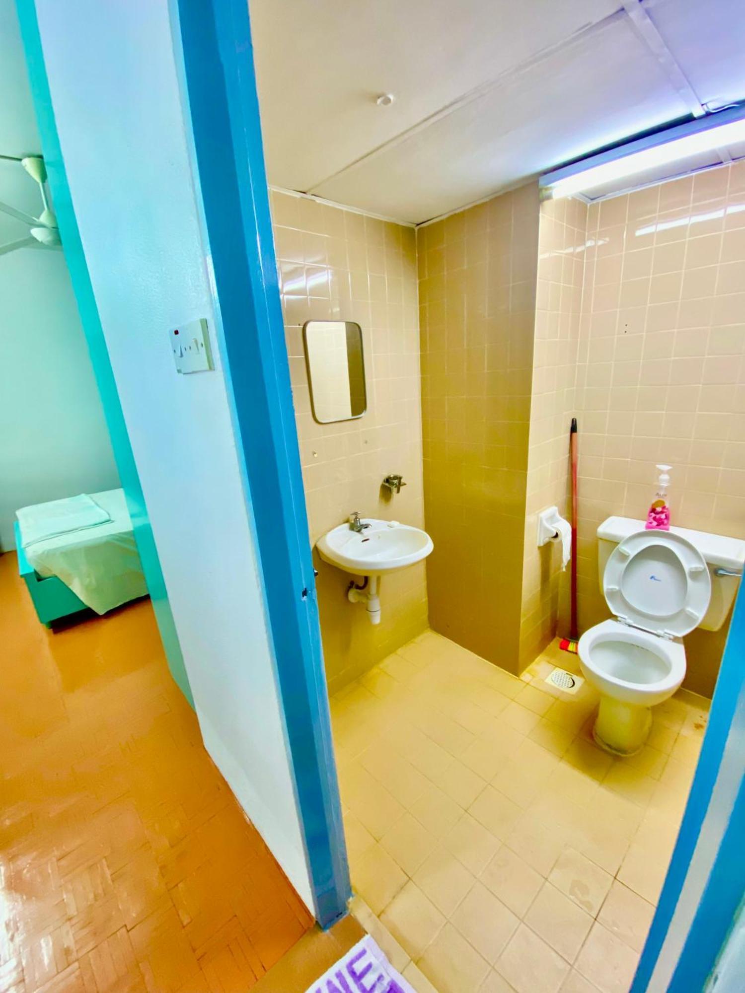 Batu Ferringhi Bayu Emas Apartment 外观 照片