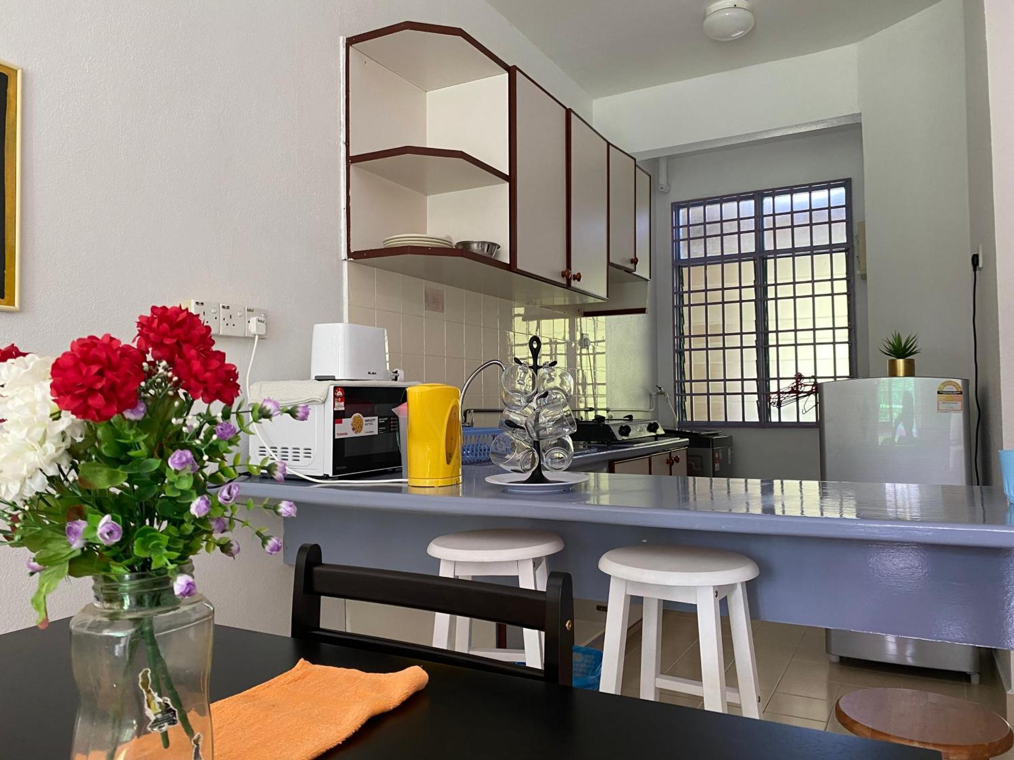 Batu Ferringhi Bayu Emas Apartment 外观 照片